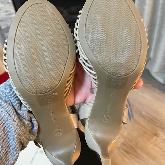 Bandolino Natural Open Toe Strappy Sandals 6.5M New in box - Picture 5 of 6